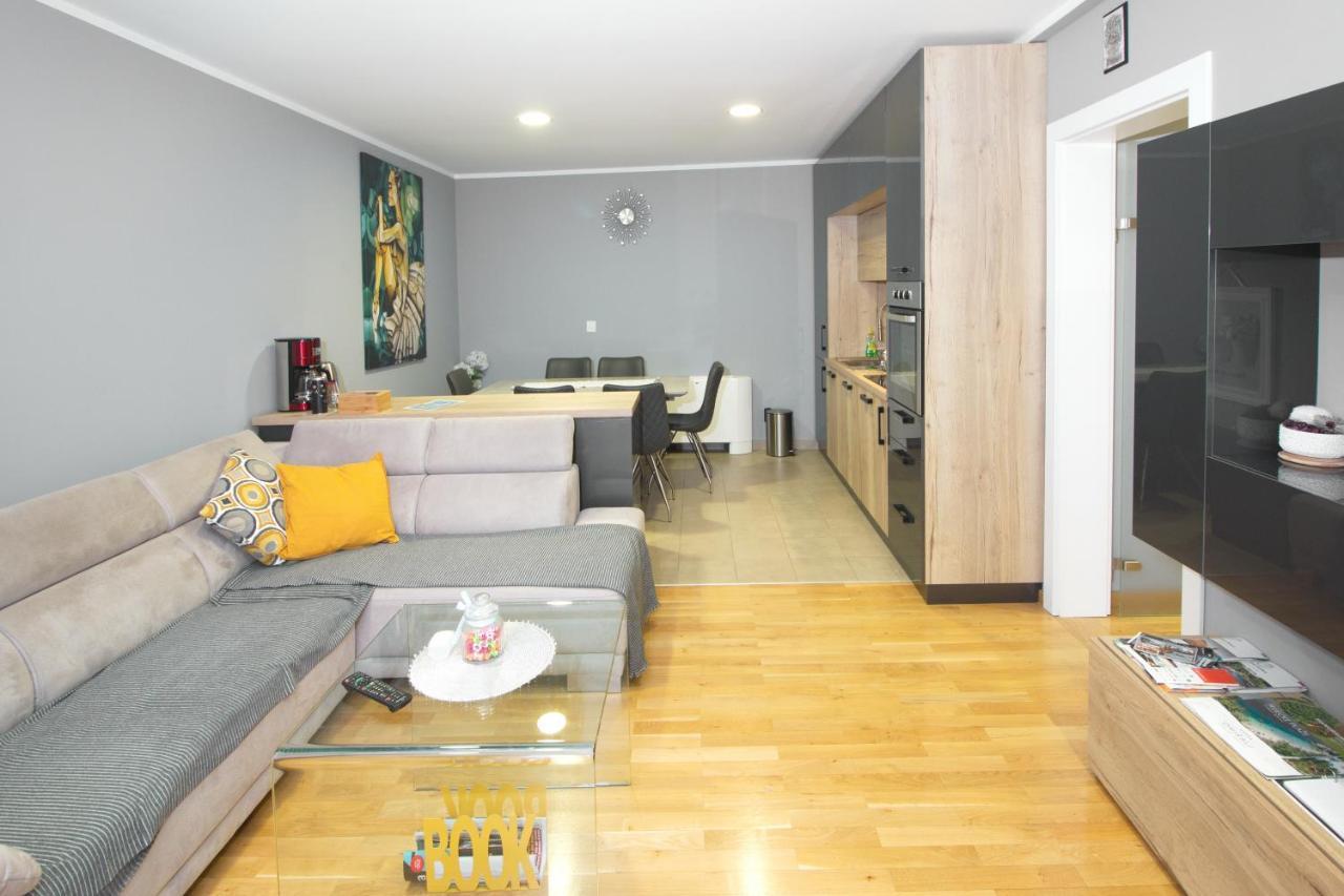Elena Apartment Rijeka Ngoại thất bức ảnh