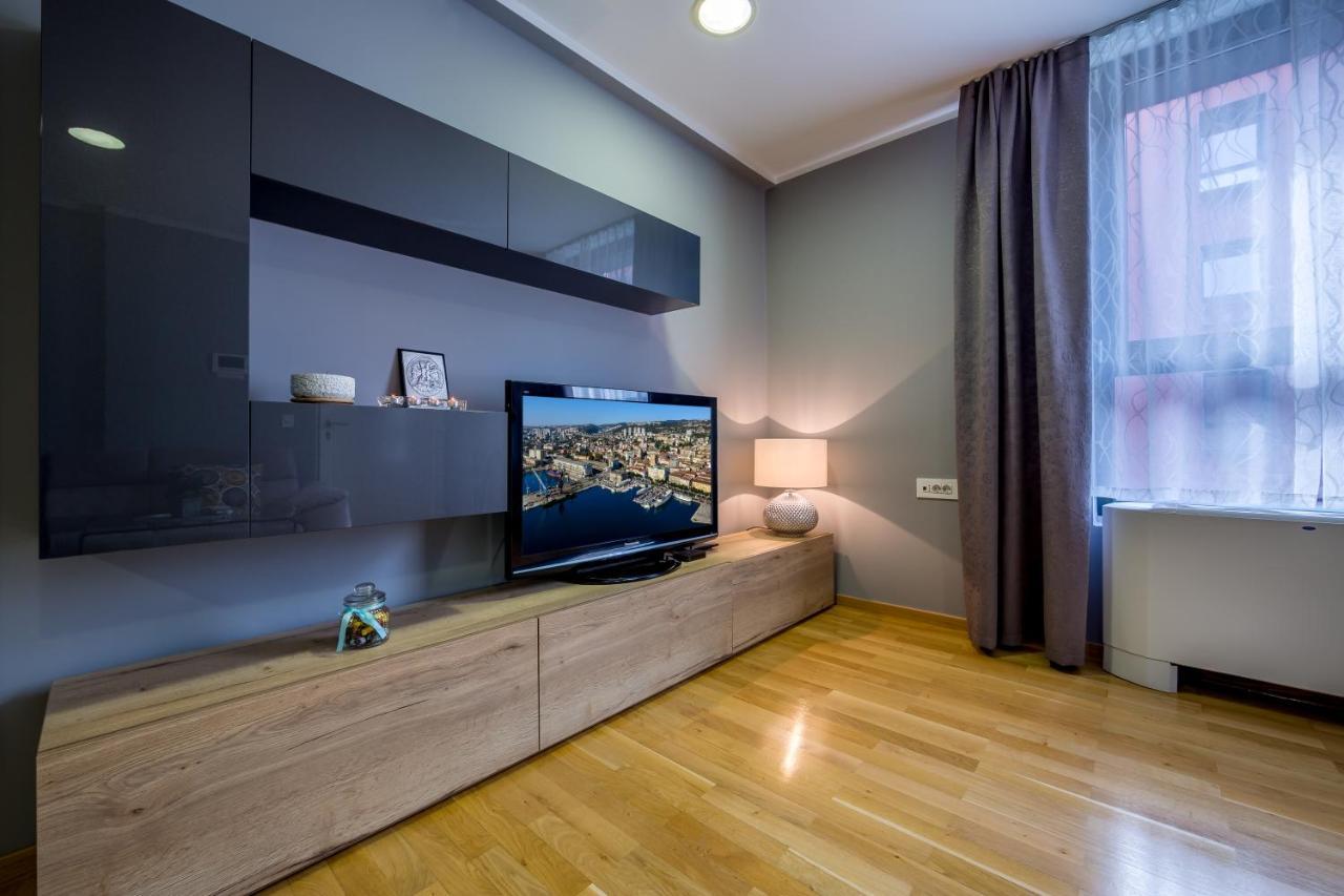 Elena Apartment Rijeka Ngoại thất bức ảnh