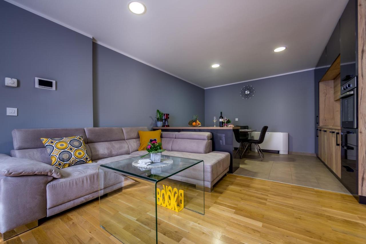 Elena Apartment Rijeka Ngoại thất bức ảnh